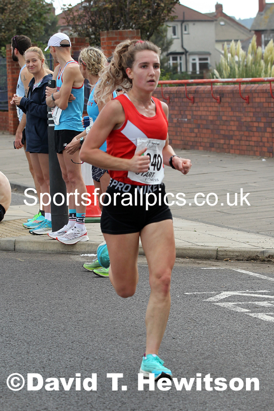 Senior womens 4 stage relay, 2021 Northern 6 and 4 Stage and Young Athletes Road Relays, Redcar. Photo: David T. Hewitson/Sports for All Pics